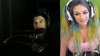What are Joycgee and Trainwrecks doing in their live webcam?