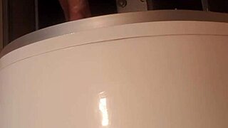 Casual shower bathing in single session