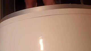 Casual shower bathing in single session