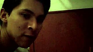 Twink sucking dick in casual gay blowjob scene