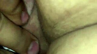 Manoseo a mi primastra, qué hermosa panocha tiene y linda tanga 😍