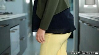 Teen Anal Fingering on Cam with Amateur Girls Skipping for Wild Action