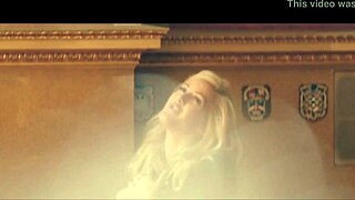 Scissoring Secrets Unveiled in Interracial Lesbian Play