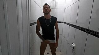 hey gabriel victor, wanna bang bareback outdoors with me?