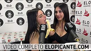 mielcita y almendra chupam banana com crema e engolem tudo
