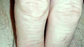 yo, check this pussy spread wide open for ya