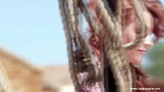 ربيكا وتيريزا يستكشفوا الليبيان بألعاب جنسية