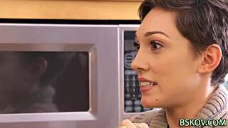 uhh i’m so into this pornstar babe gettin cummed all over her feet