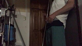 Detailed account of a gay rub