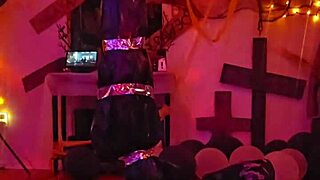 Angelg en Kuzz Halloween Special Deel 1 hentai anime natte kut interraciaal amateurs BBW