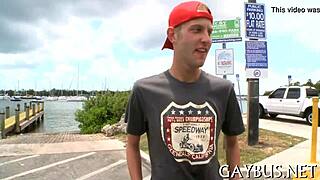 Detailed Gay Porn Scene With Guys Fucking