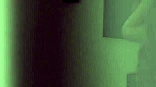 Sexy Latina Pequeña Jennifer Far explodes in passion!