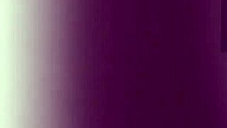 Sexy Latina Pequeña Jennifer Far explodes in passion!