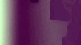 Sexy Latina Pequeña Jennifer Far explodes in passion!