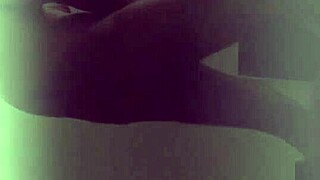 Sexy Latina Pequeña Jennifer Far explodes in passion!