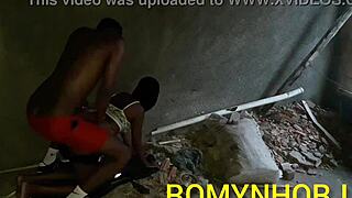 pedreiro no rio de janeiro chegou na obra encontrou a enteada sozinha com fogo na buceta fudeu ela gozou no final com muito tesão