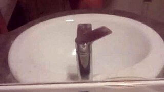 Watch This Young Gay Guy Masturbate!