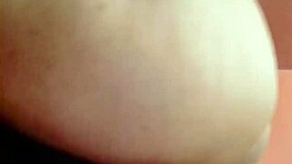 Sundaydogood614 shows her shaved pussy in update 44