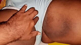 my stepfather is doing cafuné on my fat pussy, it's so gentle