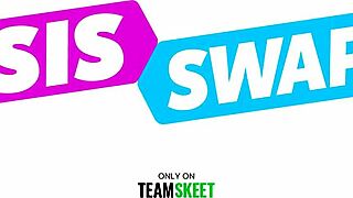 Chloe Temple & Venus Vixen Swap Pussy In Wild Orgy