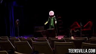 Aku tengok Spidermen XXX 2 dengan Giovanni Francesco dan Sarah Shevon dalam aksi liar