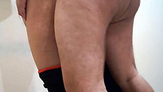 I get so turned on, had to rip her leggings apart!