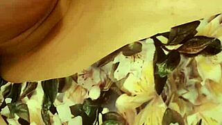 this novinha is moaning deliciously during homemade masturbation 😍