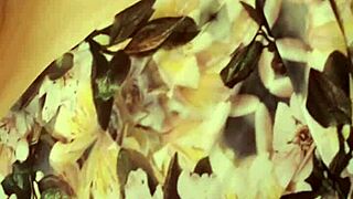 this novinha is moaning deliciously during homemade masturbation 😍