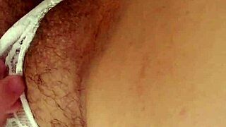 this novinha is moaning deliciously during homemade masturbation 😍