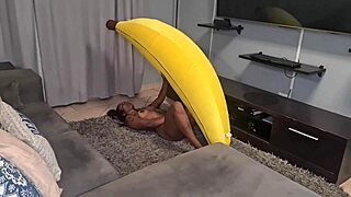 why does this tattooed desi babe hump a big banana?