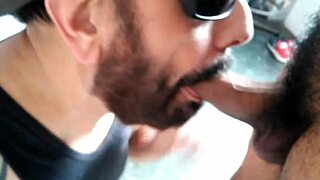 harvesting male nectar with deepthroat