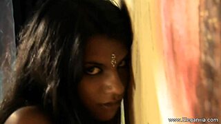 I dream of my erotic bollywood girl friend.