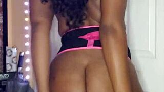 Naejae Flaunts Her Stunning Ebony Curves