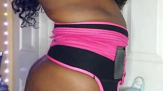 Naejae Flaunts Her Stunning Ebony Curves