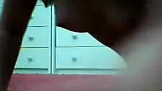 Sexy Webcam Girl Shakes Her Ass for Wild Public Orgasm