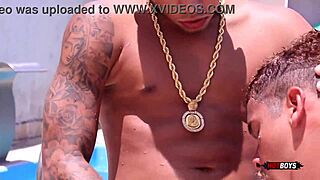 gatinho safado gets wild with tattooed guy