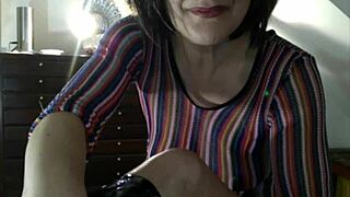 Buzzingbirdz Olga uses squirt machine and mops the floor after