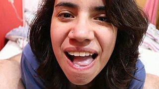 Oldie Sucks for a Mouthful of Cum to Swallow