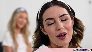 stepdaughters bored of cleaning but loving free use pussy in ffm setup