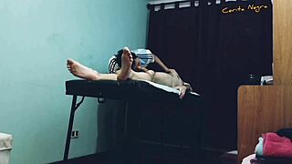 i love giving oiled cock massages with happy endings