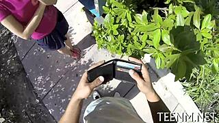 Babe Courtney Loxx engulfing rod for cash