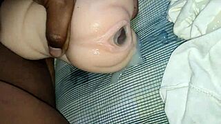 colocando na boneca com estilo único