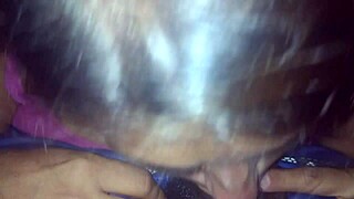 Gozando na cara da safada