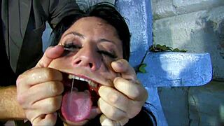 hot brunette loves anal in every place, even the cemetery! 😈💦