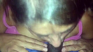 Gozando na cara da safada