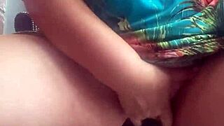 i'm fingering my shaved pussy in public, oh god it's so good!!