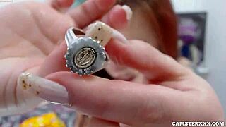 watch this fat girl slut her pussy