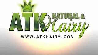 fit blonde niki snow fingers wet cunt with raw desire