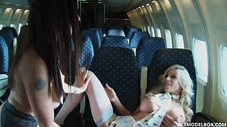 i'm a stunning hostess playin with toys and squirting, oops!