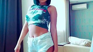 Irresistible Latina In Seductive Webcam Show